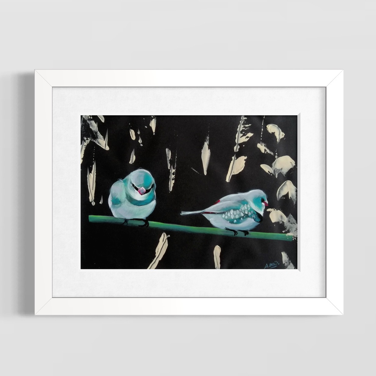 Deux oiseaux bleus perchés sur une branche, fond noir et doré, aquarelle d’Anaïs Eck. / Two blue birds on a branch with black and gold background, watercolor by Anaïs Eck.